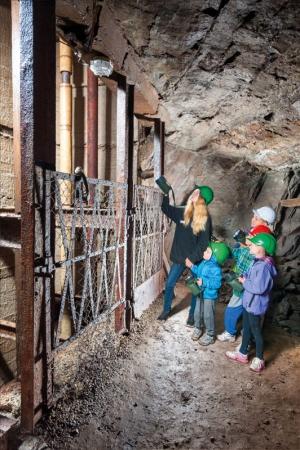 Prohlídka podzemí v areálu dolu Anna
