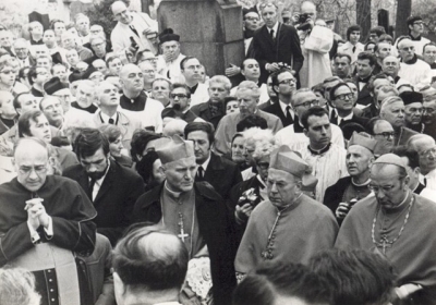 Krakovský arcibiskup Karol Wojtyla na Trochtově pohřbu