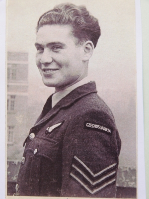 Jiří v uniformě britského
královského letectva
