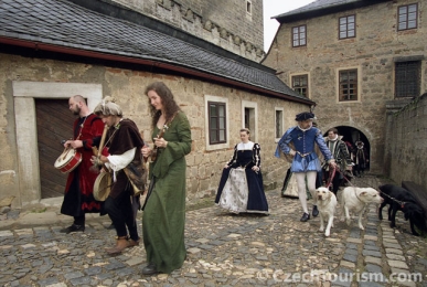 Čarodějnický kongres na hradě Kosti