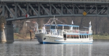 Personenschiffsverkehr auf der Elbe