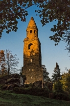 Rozhledna nebo hrad?