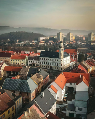 Novorenesanční radnice na náměstí
