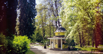 Kulatý pitný pavilon v Konstantinových Lázních