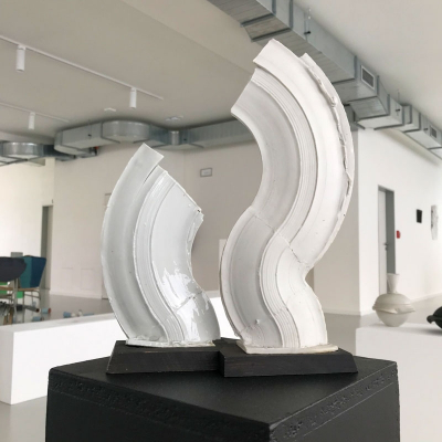 Pohled do výstavy Černobílé: nic není a přitom je