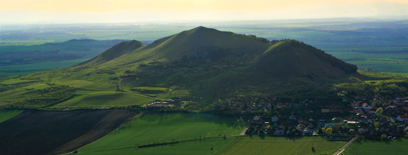 Raná – pohled z vrcholu Oblík