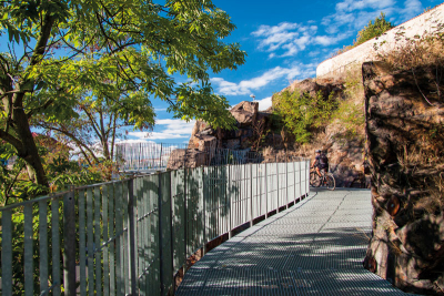 Cyklostezka Ohře pod františkánským klášterem v Kadani