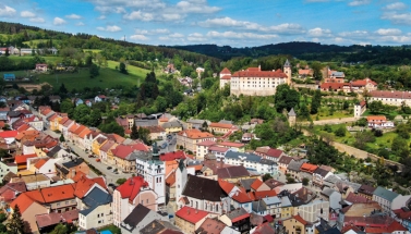 Do Vimperka za zábavou i historií