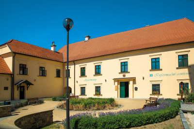 Informační centrum města Uherský Ostroh je absolutním vítězem proběhlé ankety A.T.I.C. ČR „Oblíbené informační centrum roku 2022“.