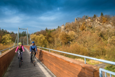 Lávka přes Sázavu ve Zbořeném Kostelci