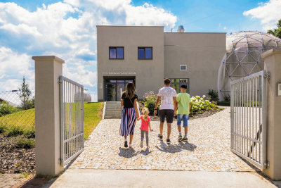 Hvězdárna a planetárium