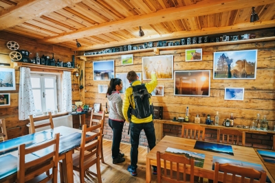 Galerie v podstávce