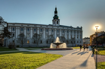 Zemský archiv na náměstí Osvoboditelů