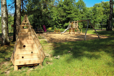 Wolkerovo údolí, dřevěné teepee