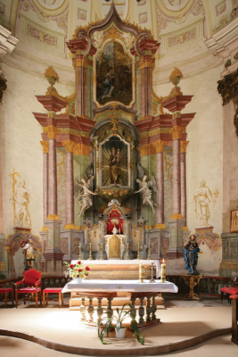 Wnętrze kościoła Matki Boskiej Pocieszycielki Strapionych