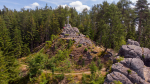 vrchol Nejdecké křížové cesty