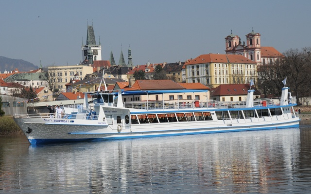 Osobní lodní doprava na Labi