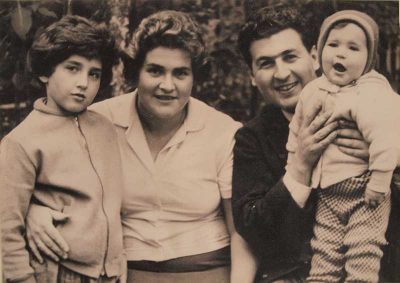 Evelina s rodinou