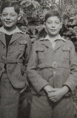 1935