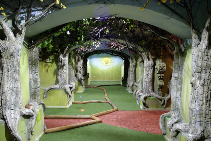 Nový adventure golf v Babylonu