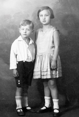 The siblings before the war together