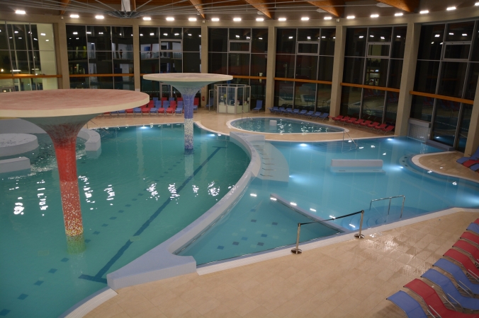 DRUHÉ NOČNÍ KOUPÁNÍ V TERMÁLNÍM PARKU VE VELKÝCH LOSINÁCH