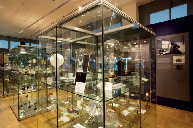 Výstava „Od plamene k LEDu“ v Národním technickém muzeu