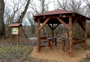 Objevte hustopečské tůně Výlet zpříjemní nová posezení a info tabule