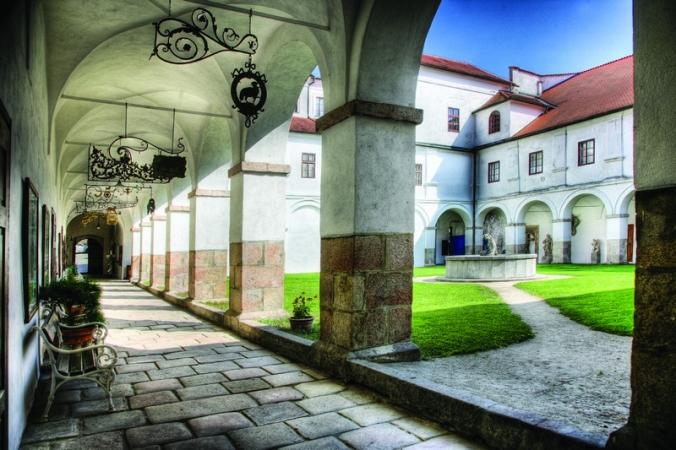 Jindřichův Hradec ožívá, zima práskla do bot a jaro je tu