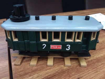 Parni motorovy vuz M 124.001 „Komarek“