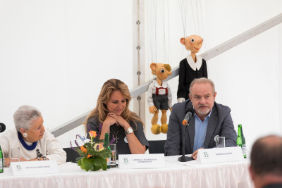 Mathilda Nostitzova, Vendula Pizingerova, Martin Klasek