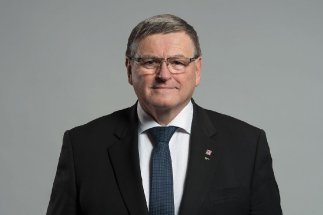 Vážení čtenáři