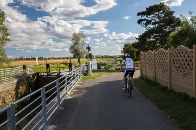 Kolem Baťova kanálu