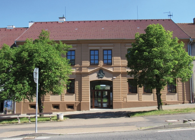 Visit the town of Zbiroh