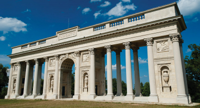 Kolonáda Reistna ve Valticích