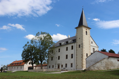 Muzeum autíček na zámku Příseka