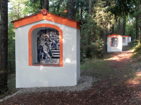 Křížová cesta na vrchu Ronšperk