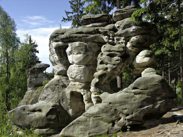 Ostaš - poznejte skalní labyrinty