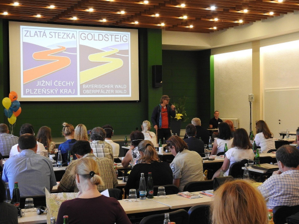 In Srní (Böhmerwald) fand die Abschlusskonferenz des Goldsteigs statt