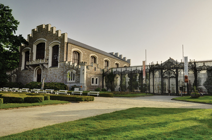 Kamil Lhoták i jego świat