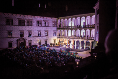 Opera na zámku