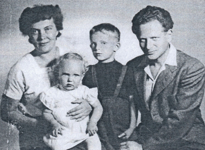 Božena, Kateřina, Jiří a Tomáš Lomovi, 1957