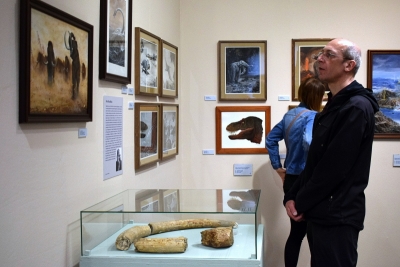 Výstava Cesty do pravěku v Podhoráckém muzeu