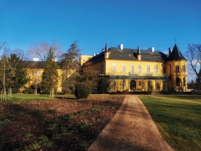 Pałac w Slatiňanach