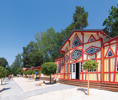 Chlumíčkova stezka, Hořice, koupaliště Dachova