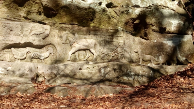 Skalní reliéfy u Kopicova statku