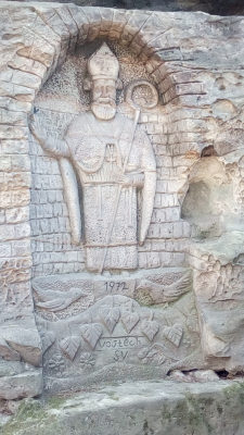 Skalní reliéfy u Kopicova statku