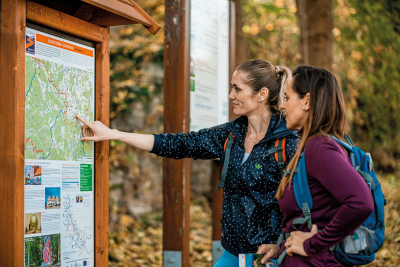Zlatá stezka, Hartmanice, informační tabule