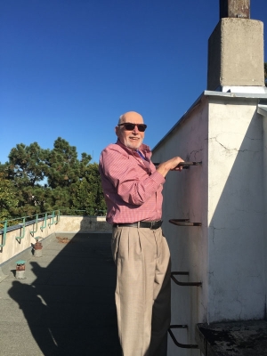 Michael Munk na terase domu na Babě, říjen 2019