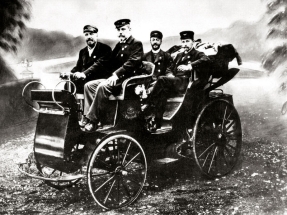 Vynálezce prvního automobilu i autonehody